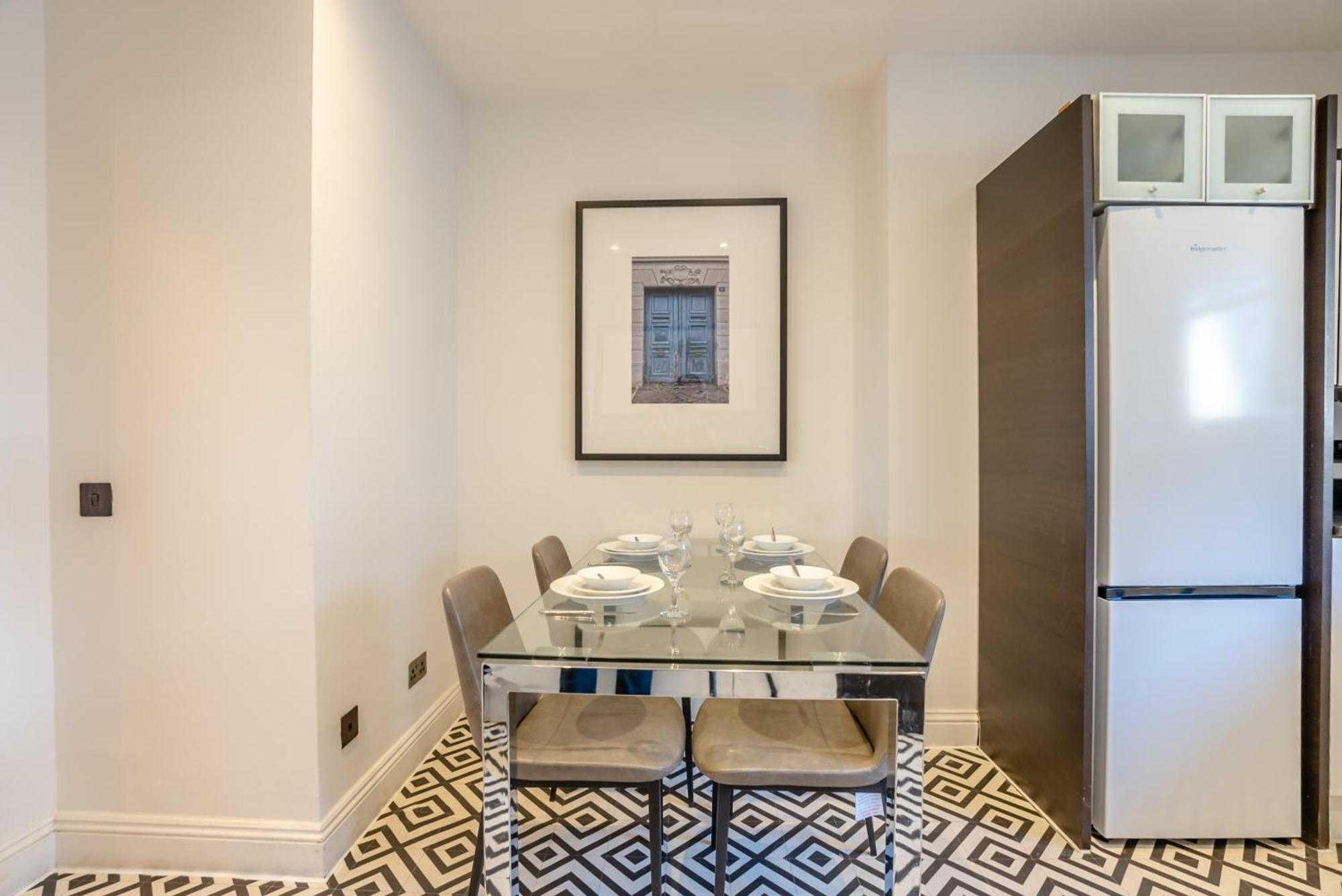 Strathmore Court Apartments 런던 외부 사진